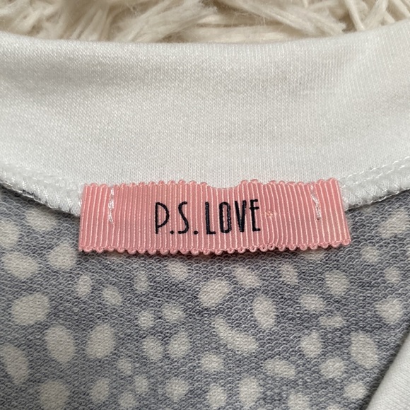 P.S. Love V-Neck LS Dotted Top ๐ White & Gray - Picture 12 of 13